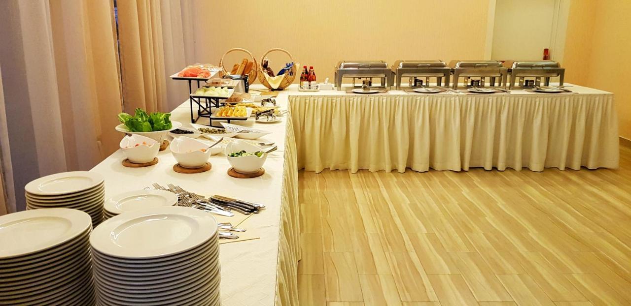 Muscat Plaza Hotel Extérieur photo