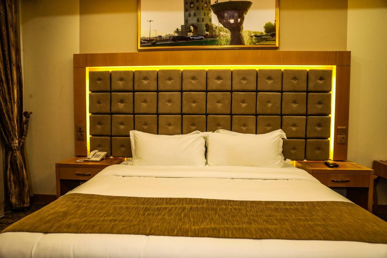 Muscat Plaza Hotel Extérieur photo
