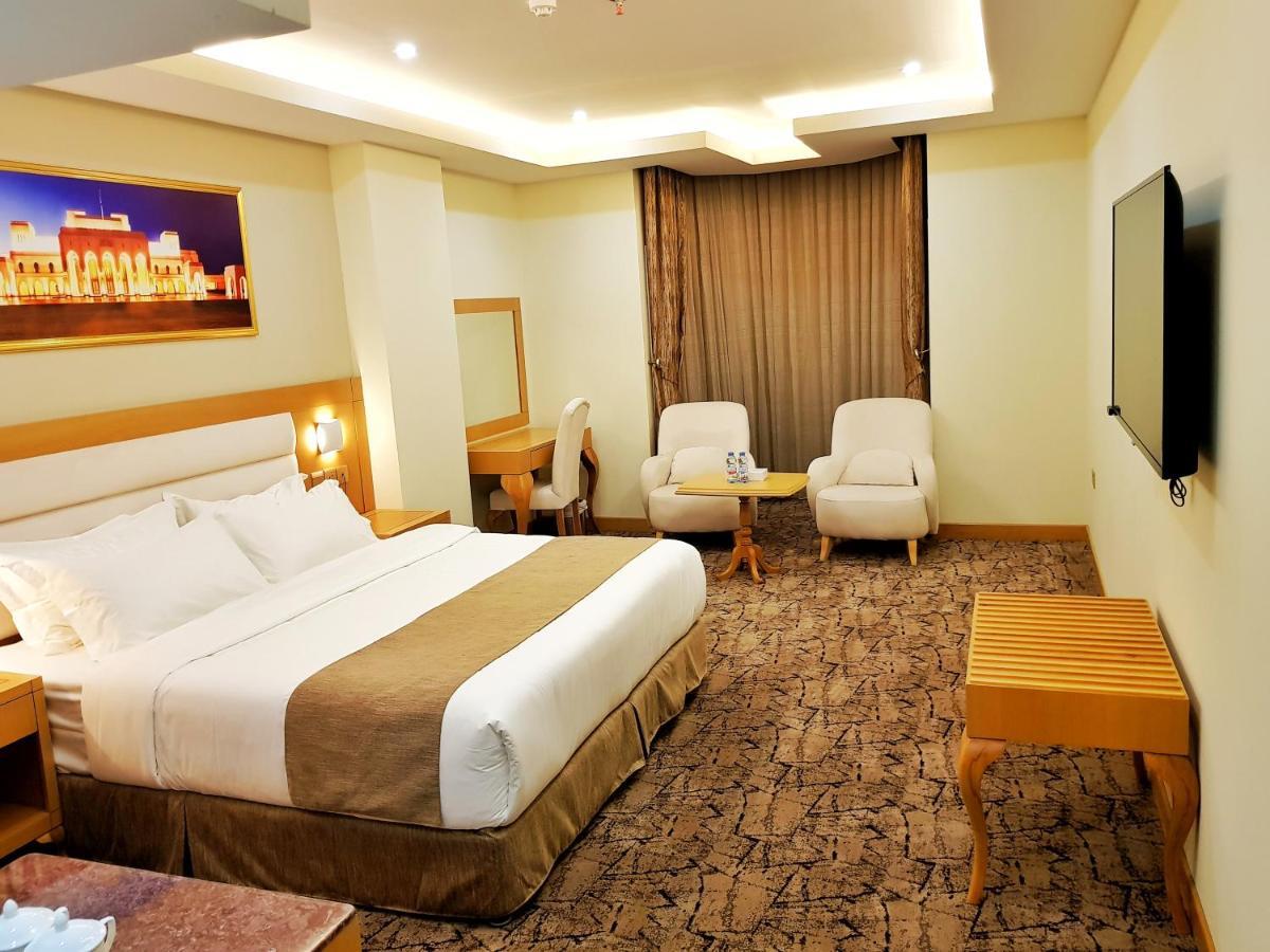 Muscat Plaza Hotel Extérieur photo